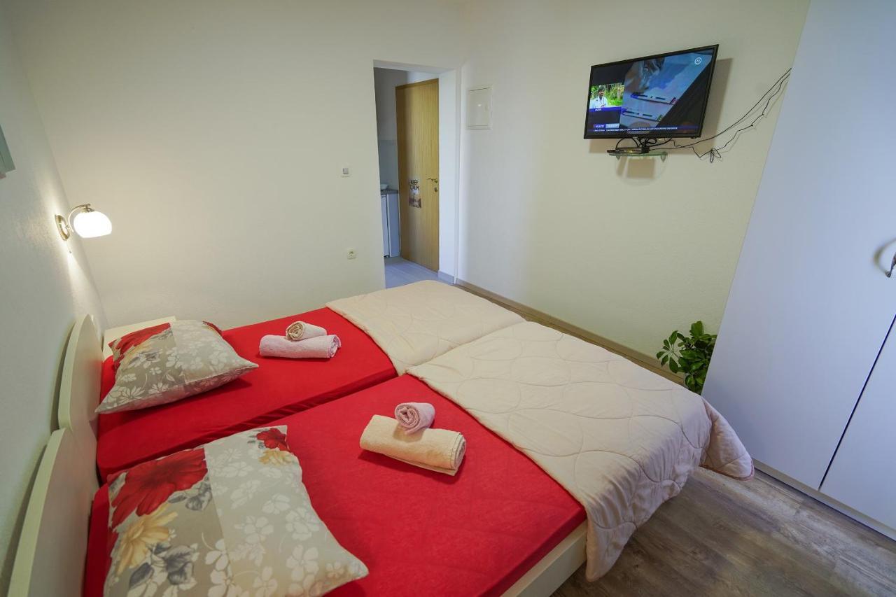 Studio Apartman M&F Apartment Сплит Екстериор снимка